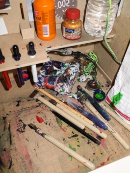 Face-o-mat by Tobias Gutmann, Tokyo Tobias Gutmann - Face-o-mat / Sai Bot