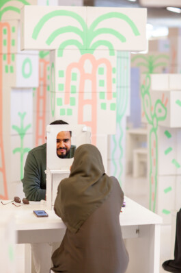 Face-o-mat Tobias Gutmann & Face-o-mat Atelier, 2024, Ithra Museum, Dhahran, Saudi Arabia Tobias Gutmann - Face-o-mat / Sai Bot