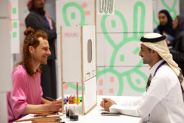 Face-o-mat Tobias Gutmann & Face-o-mat Atelier, 2024, Ithra Museum, Dhahran, Saudi Arabia Tobias Gutmann - Face-o-mat / Sai Bot