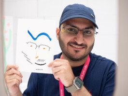 Face-o-mat portrait - Tobias Gutmann, 2024, ink on paper, 22x16 cm, Ithra Center, Dhahran, Saudi Arabia Tobias Gutmann - Face-o-mat / Sai Bot