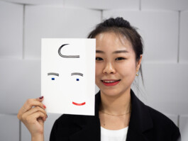 Tobias Gutmann, Face-o-mat Portrait, Mindpark, Shenzhen, China Tobias Gutmann - Face-o-mat / Sai Bot